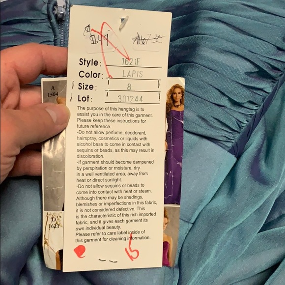 Couture Collection Prom / bridesmaid dress - Picture 4 of 4